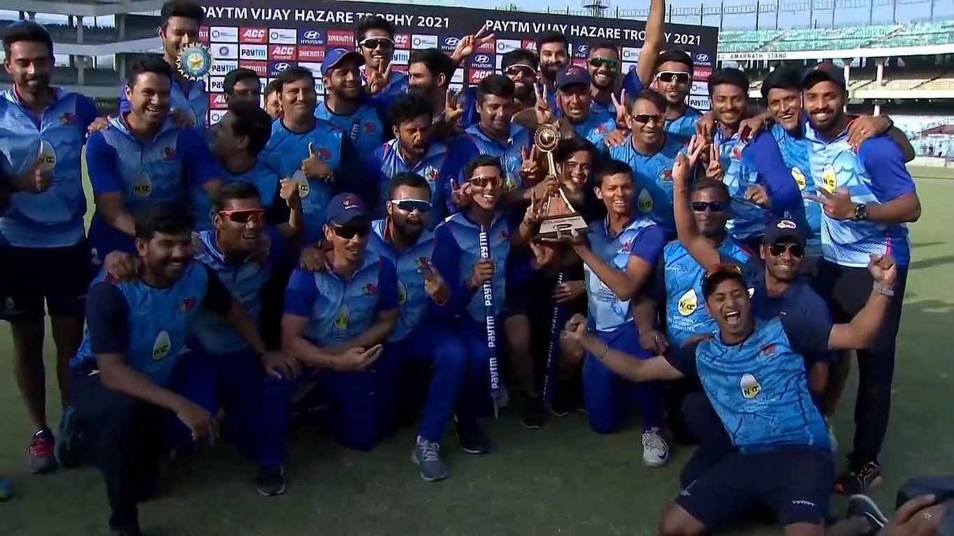 Mumbai celebrate winning the Vijay Hazare Trophy against UP&nbsp;