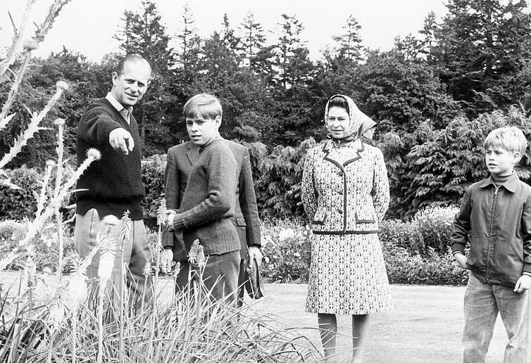 At home on their Silver Wedding anniversary, 1972.