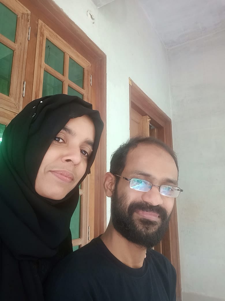 Raihanath says she is worried about her husband’s health as his sugar levels go high every time he is not given food on time. “His medication will not work without food,” she said.