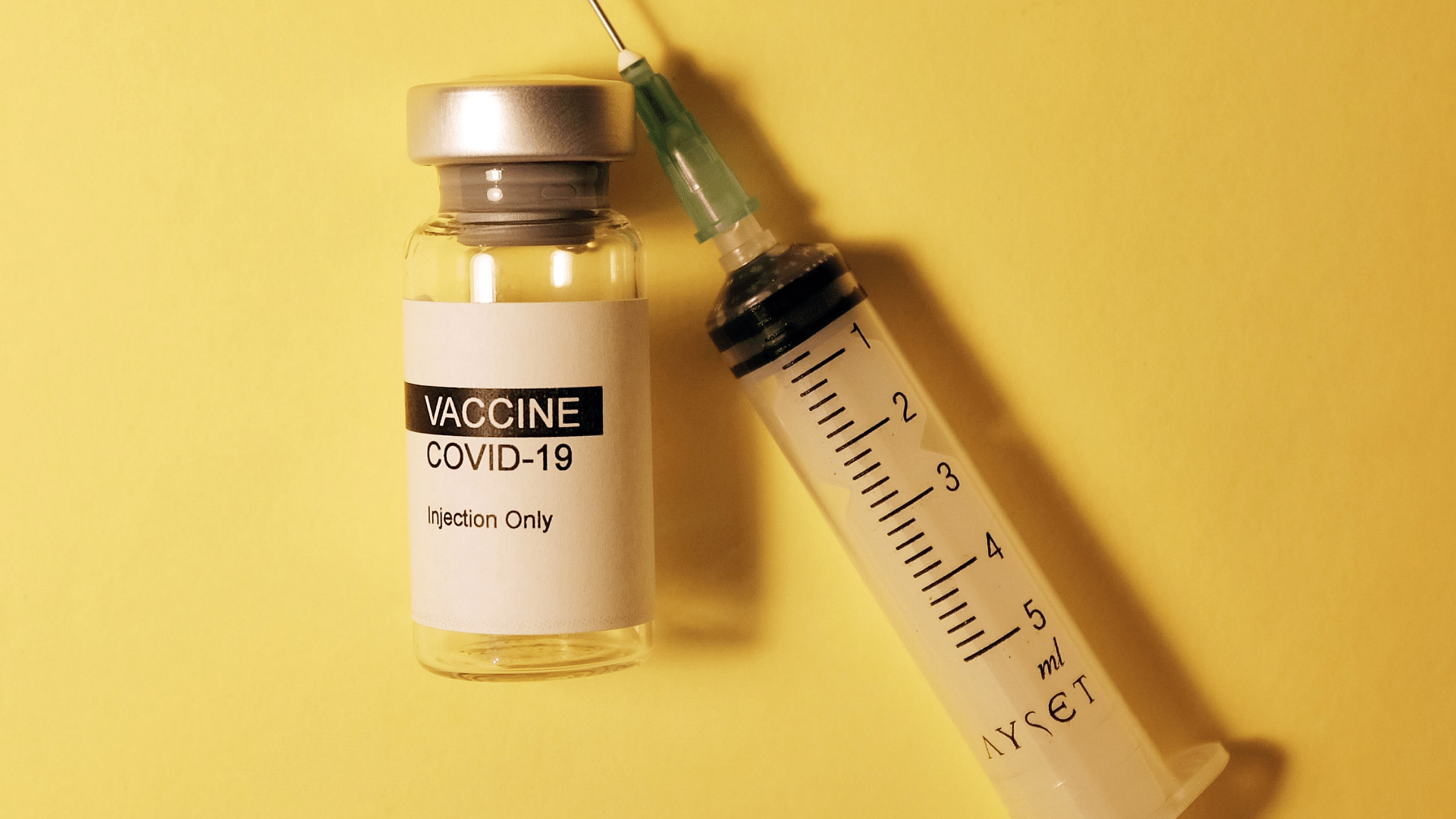 <div class="paragraphs"><p>A man from Jind, Haryana returned 1700 vials of the COVID19 vaccine he stole.</p></div>