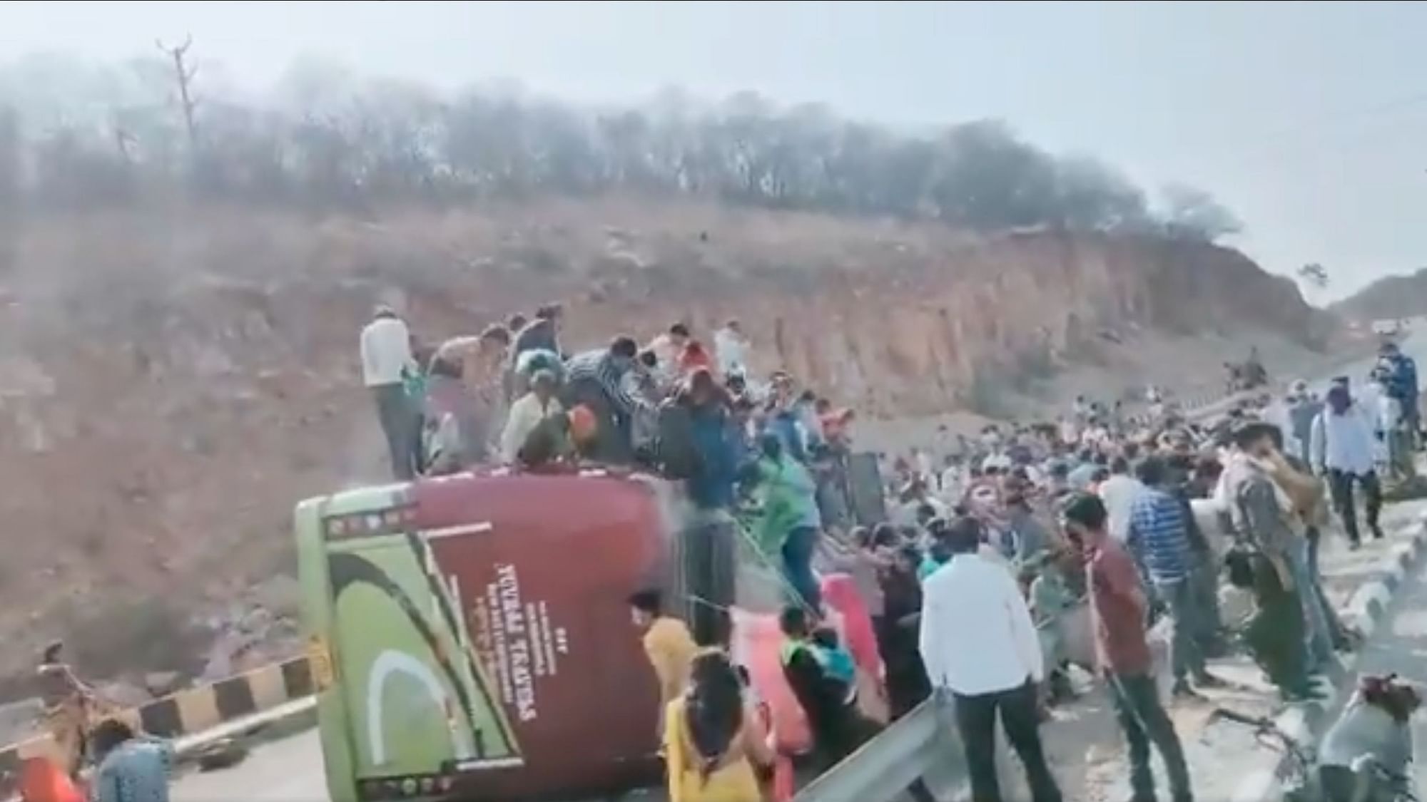 A bus ferrying labourers from Delhi to Tikamgarh in Madhya Pradesh overturned at Jhorasi ghati