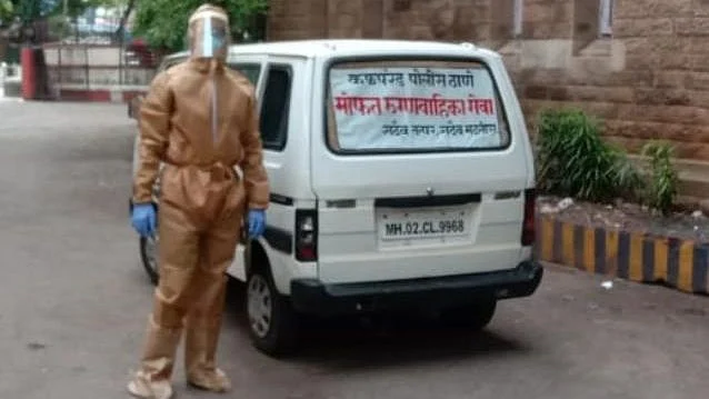 Mumbai Cop Doubles as Ambulance Driver to Ferry COVID Patients