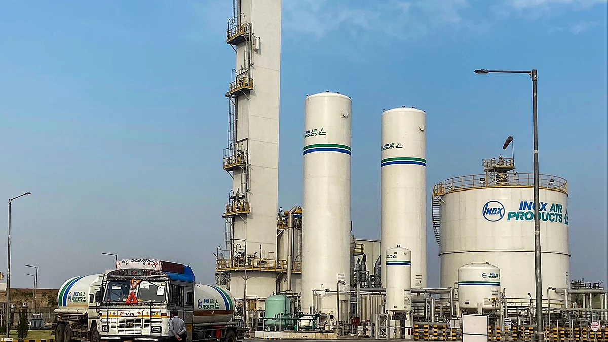 Three Days On, Delhi Hospitals’ Oxygen Woes Continue As Cases Rise