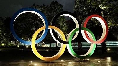 The exhibition of the Tokyo Olympics and Paralympics torches across the greater Tokyo area has been postponed due to the worsening situation of the Covid-19 pandemic.