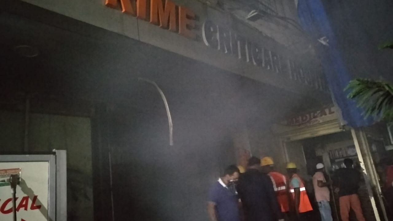 The fire rages at Prime Criticare Hospital in Mumbra, Thane, at 3.40 am on Wednesday, 28 April.