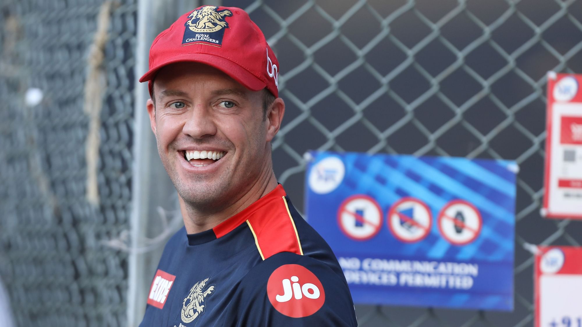 AB de Villiers in light mood before RCB’s game against RR.&nbsp;