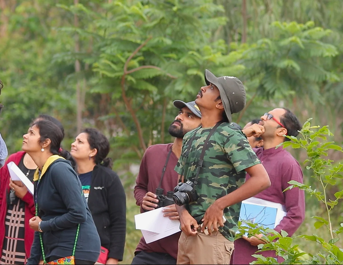 Yuvan Aves conducting a public walk around Hadosiddapura lake in Bangalore.