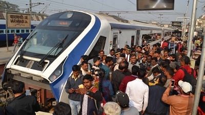 Vande Bharat Express: Timing, Route, Ticket Fare 