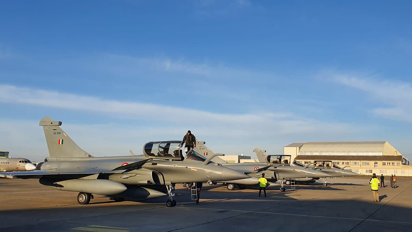 The fourth batch of three Indian Air Force (IAF ) Rafale fighter jets landed on Indian soil late on the night of Wednesday, 31 March, after a direct ferry from Istres Air Base France.