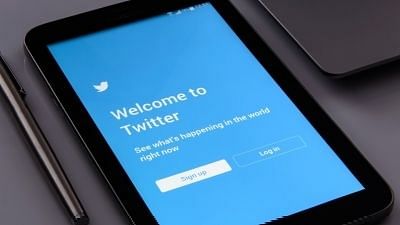 Twitter Spaces can now be hosted by users with at least 600 followers.