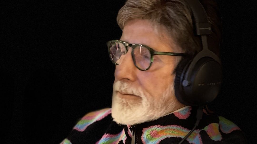<div class="paragraphs"><p>Actor Amitabh Bachchan's office named Janak was flooded due to the cyclone</p></div>