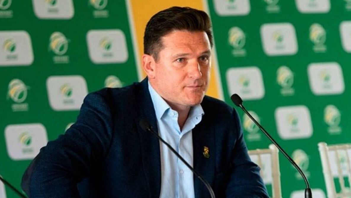 Graeme Smith addressing a press conference.&nbsp;