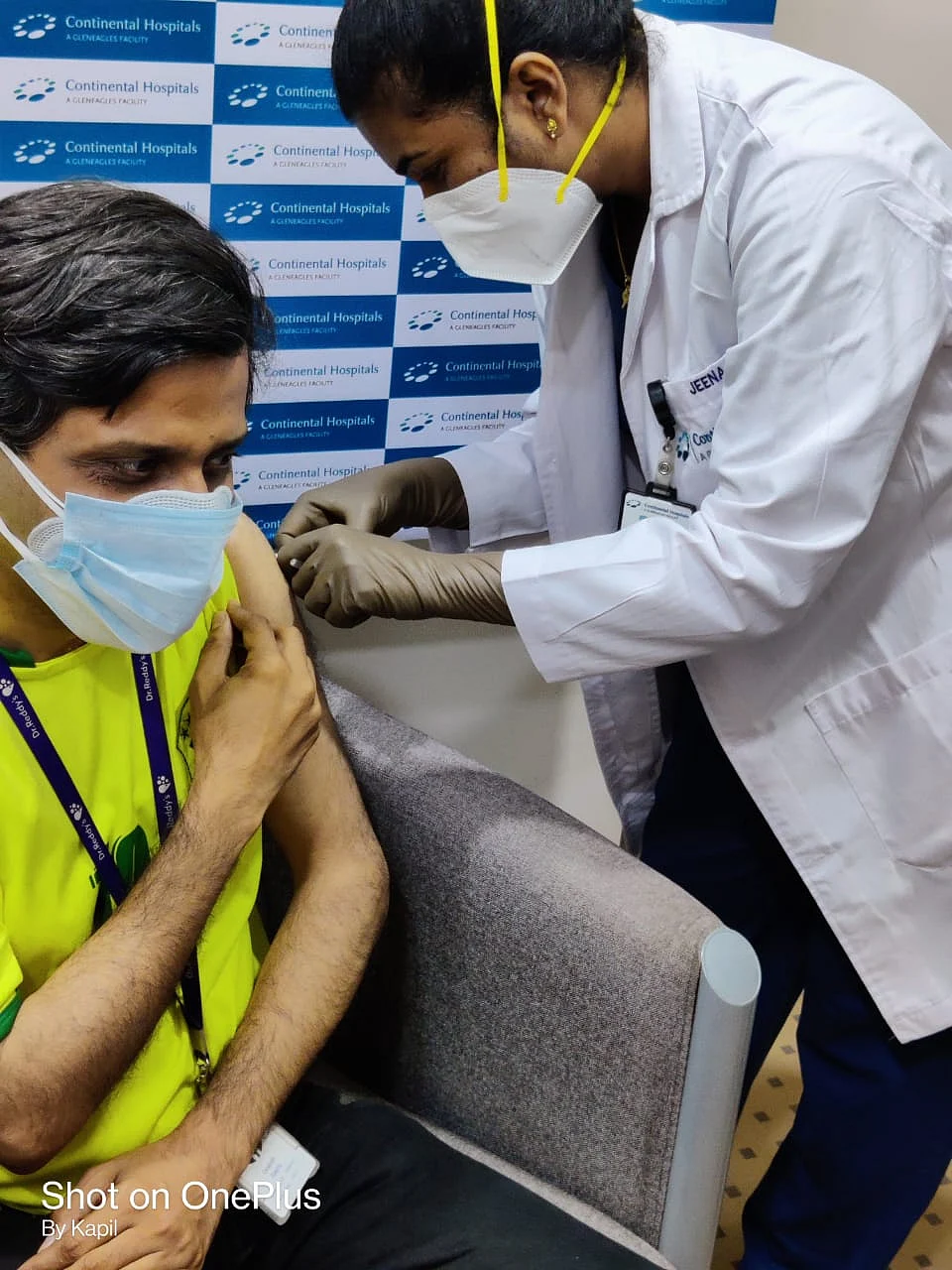 First doses of SputnikV administered in India. On the picture Deepak Sapra, Global Head of Custom Pharma Services at Dr Reddy’s Laboratories in Hyderabad.