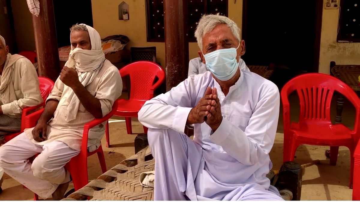 The Quint travelled to two villages in UP’s Meerut, where locals are dying because of ‘flu-like’ symptoms.