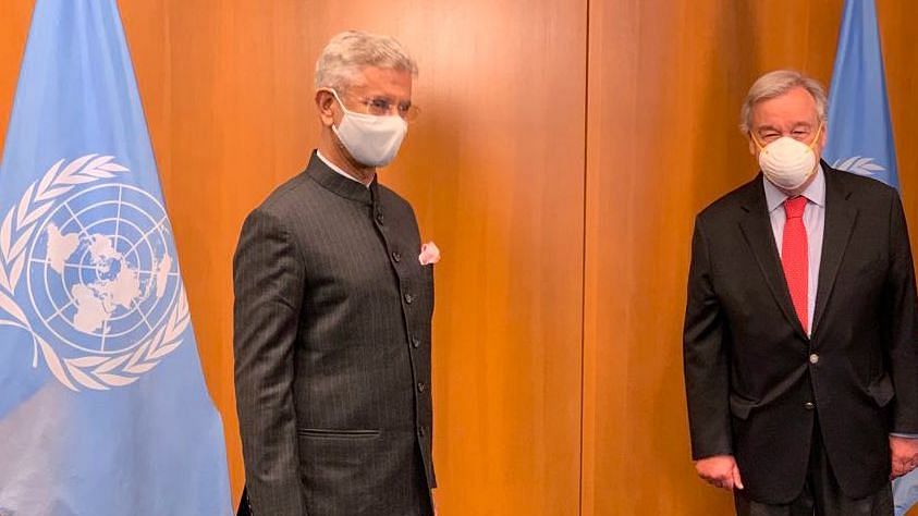In the midst of a five-day visit to the United States, External Affairs Minister S Jaishankar met UN Secretary General António Guterres and conveyed the importance of expeditious and global and effective solutions for vaccine procurement on Tuesday, 25 May.