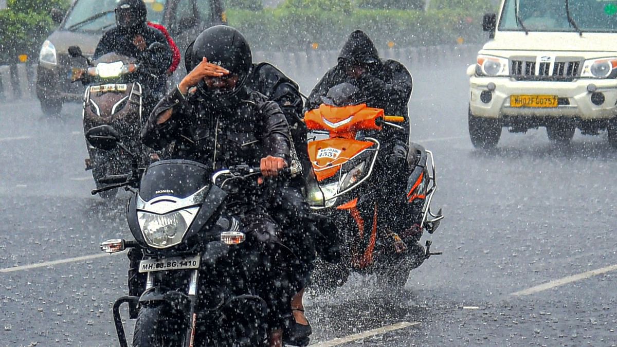 Mumbai Rains Weather Forecast: Moderate Showers Likely on Saturday