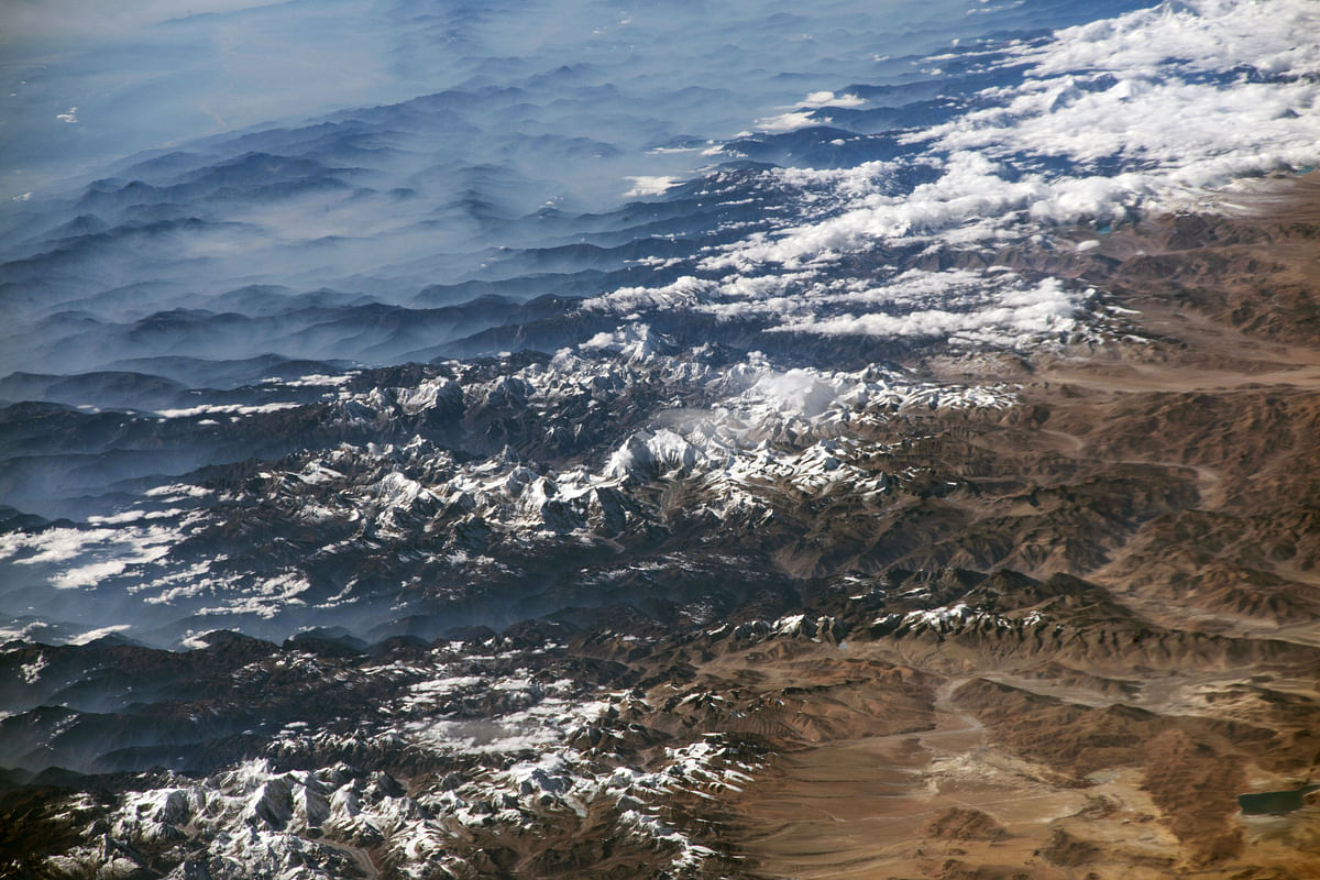 The 3D image of the Himalayas was created by Christoph Hormann.
