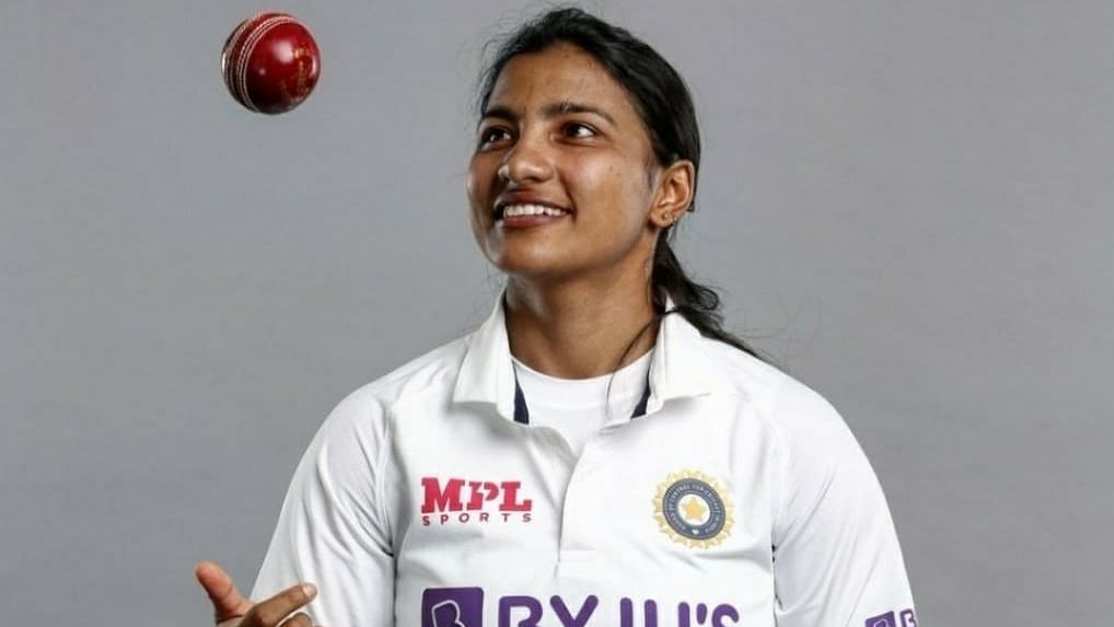 Sneh Rana finished Day 1 of her debut Test with 3 English wickets in Bristol.&nbsp;