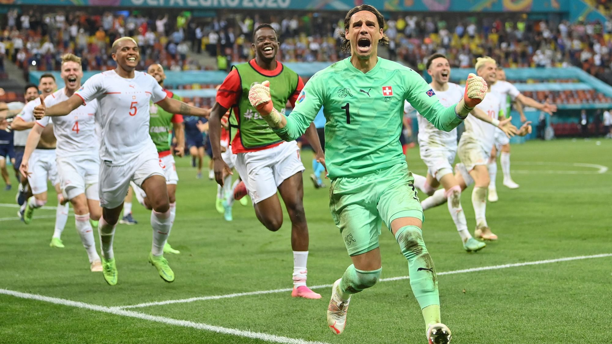 Yann Sommer and Switzerland celebrate after knocking out world champions France in Euro 2020.&nbsp;