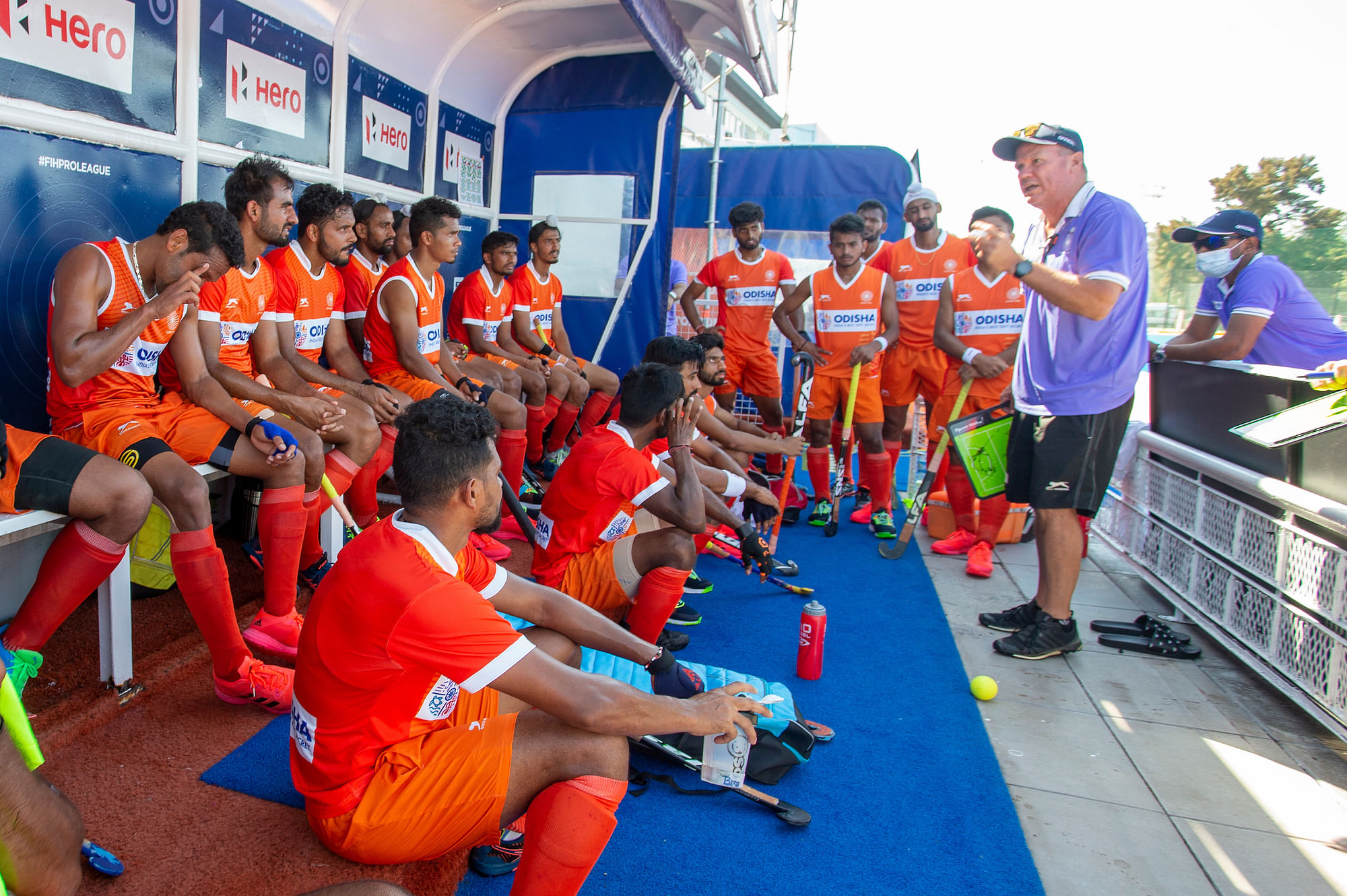 The Indian men’s hockey team having a discussion with the coach Graham Reid.&nbsp;
