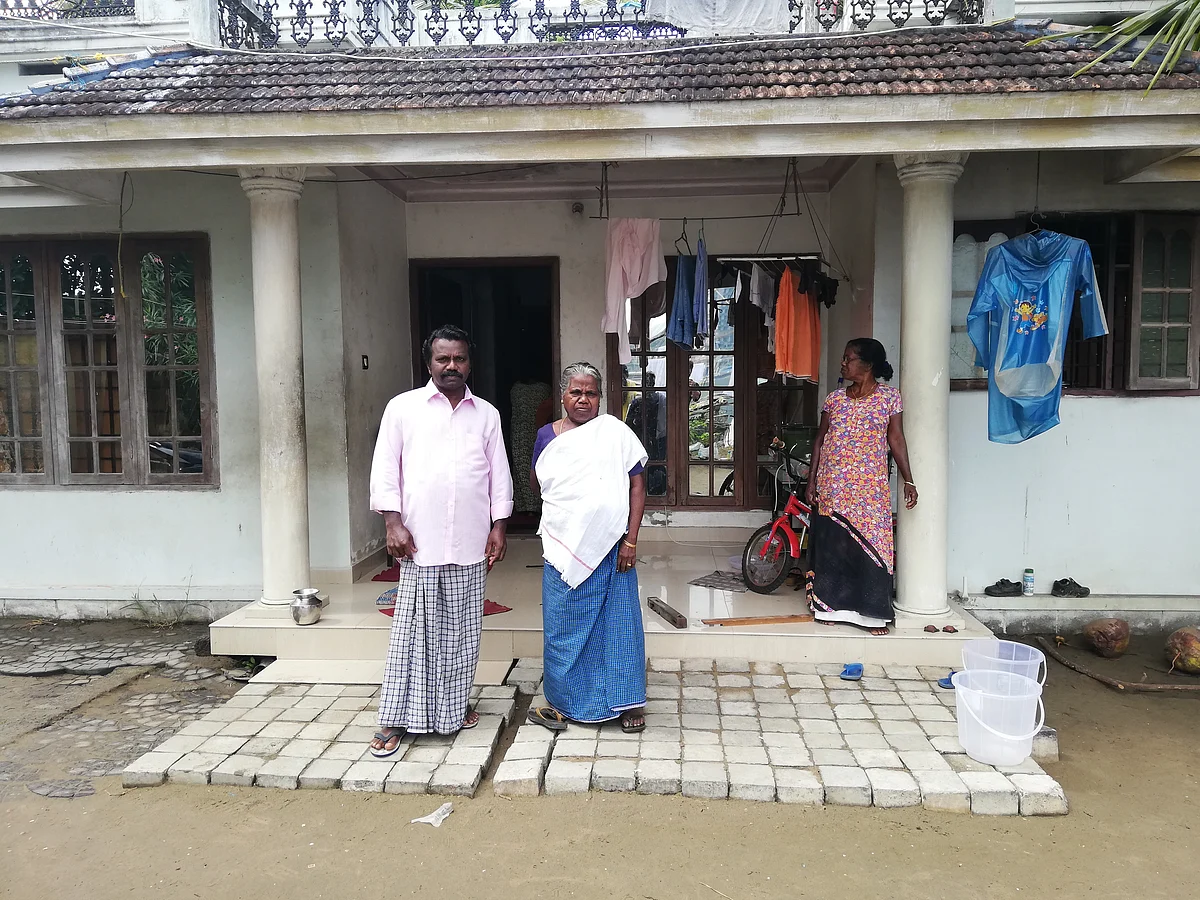 <div class="paragraphs"><p>Jayan TS and Thankamma Subramanyan, residents of Thanthonni Thuruthu</p></div>