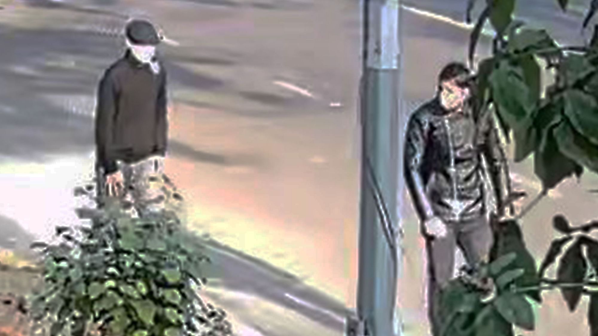 CCTV footage of two men suspected to be involved in a blast near the Israeli Embassy in Delhi.