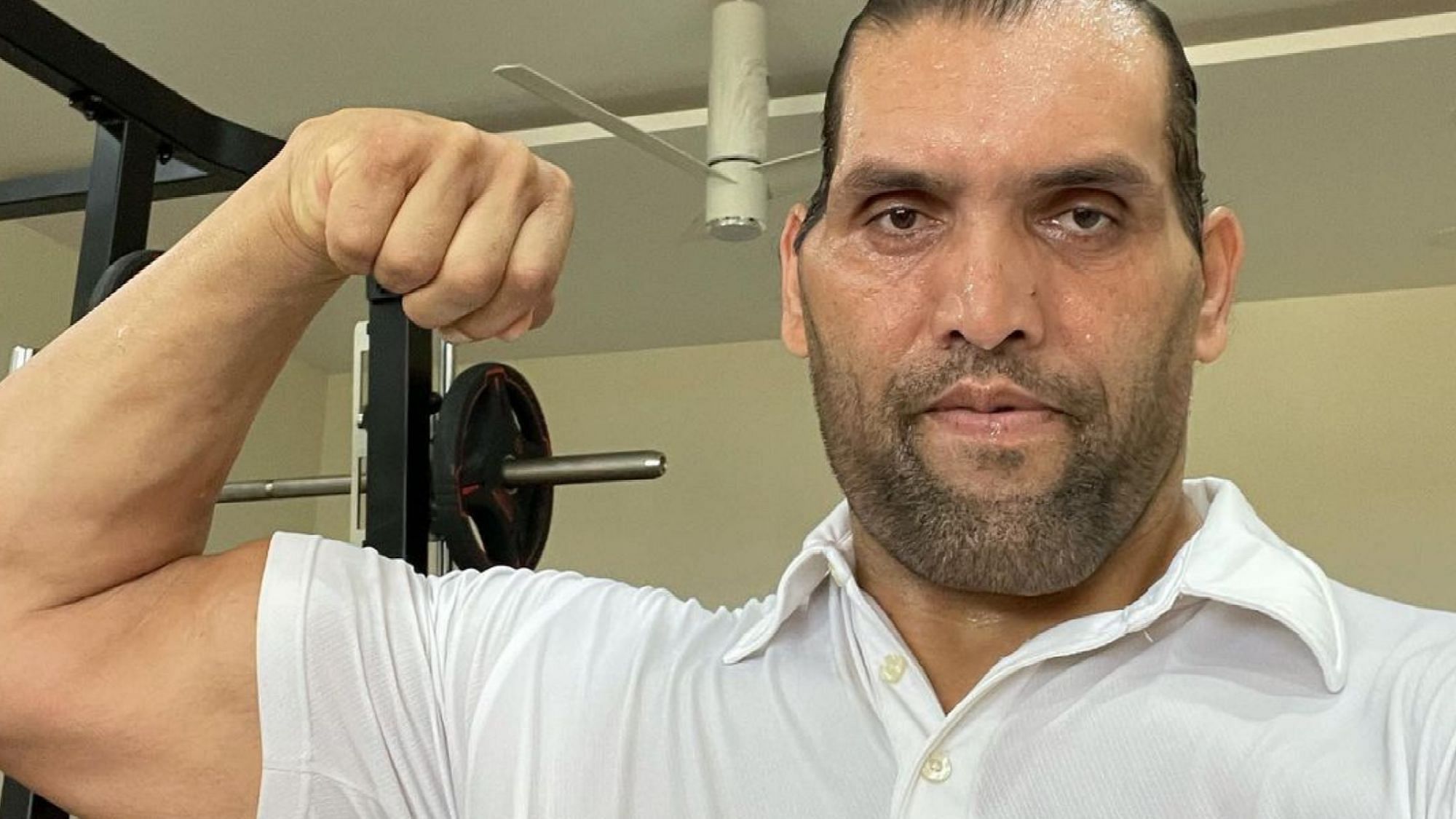 <div class="paragraphs"><p>Here's Why the Great Khali Turned off His Instagram Comments</p></div>