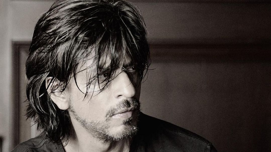<div class="paragraphs"><p>Shah Rukh Khan wraps up his Saudi schedule for<em> Dunki.</em></p></div>