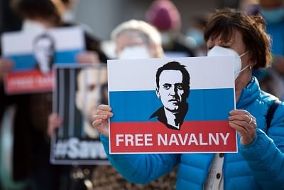 <div class="paragraphs"><p>Russia has opened a new case against Putin's critic Alexei Navalny.</p></div>