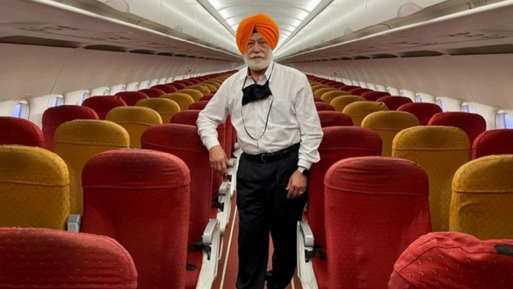 <div class="paragraphs"><p>SP Singh Oberoi travelled like a 'maharaja' from Amritsar to Dubai</p></div>