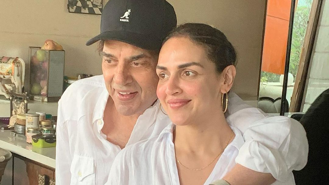 <div class="paragraphs"><p>Esha Deol reveals Dharmendra didn't want her to act in films.</p></div>
