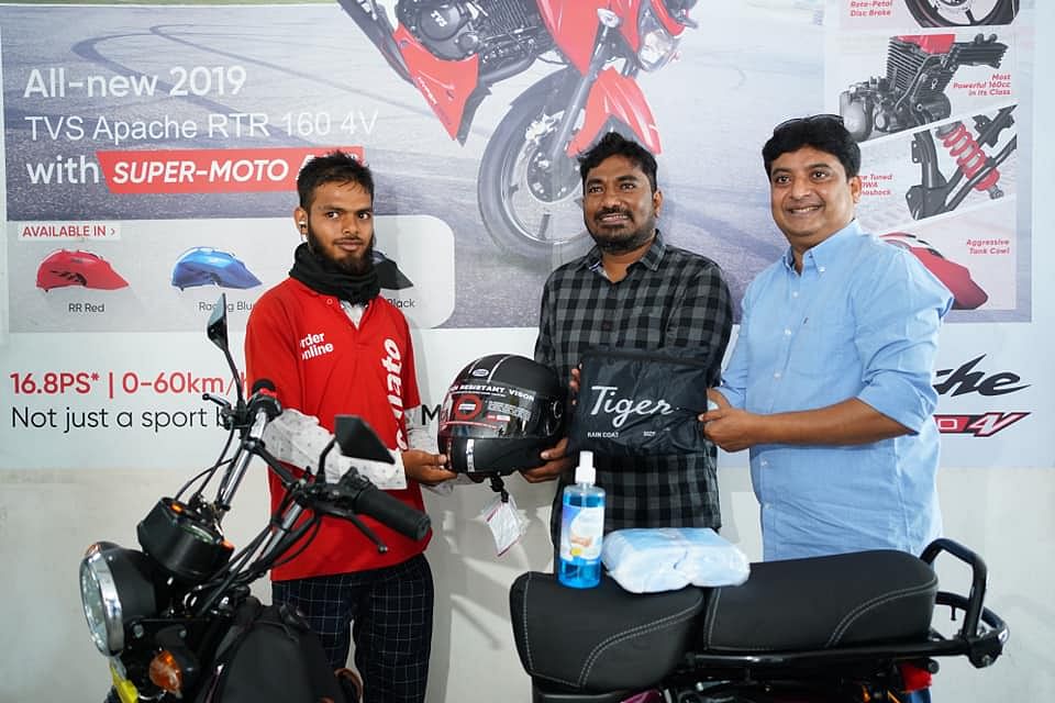 Mohd Aqeel, a delivery executive in Hyderabad was carrying out his deliveries on a bicycle.