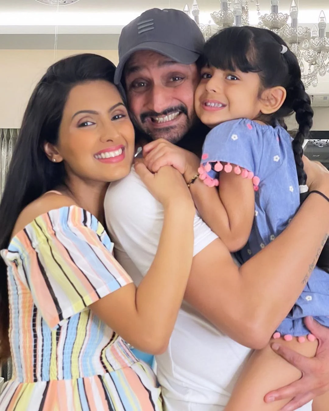 <div class="paragraphs"><p>Geeta Basra, Harbhajan Singh and their daughter.</p></div>