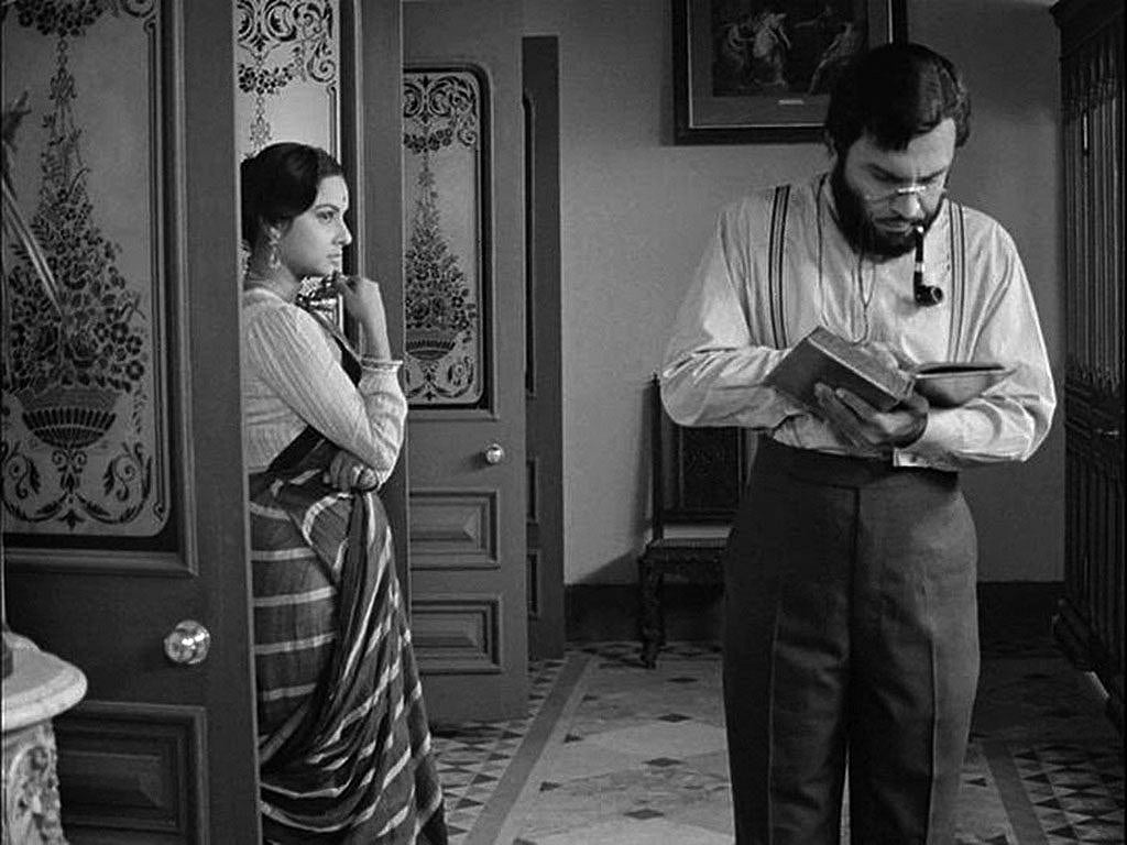 <div class="paragraphs"><p>Madhabi Mukherjee and Sailen Mukherjee in a still from Charulata.&nbsp;</p></div>