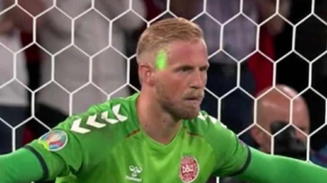 <div class="paragraphs"><p>Kasper Schmeichel had a laser beam pointed at his face when Harry Kane was taking a penalty in the Euro 2020 semi-final.</p></div>