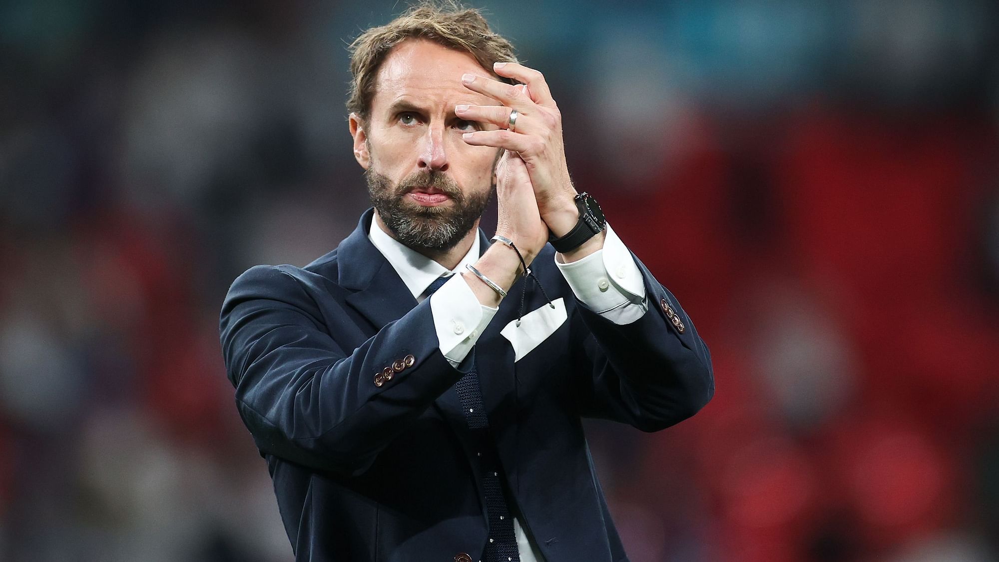 <div class="paragraphs"><p>Gareth Southgate applauds the crowd at Wembley for the Euro 2020 final.</p></div>