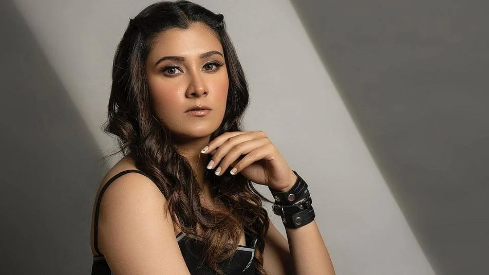 <div class="paragraphs"><p>Singer Aastha Gill participated in <em>Khatron Ke Khiladi 11.</em></p></div>