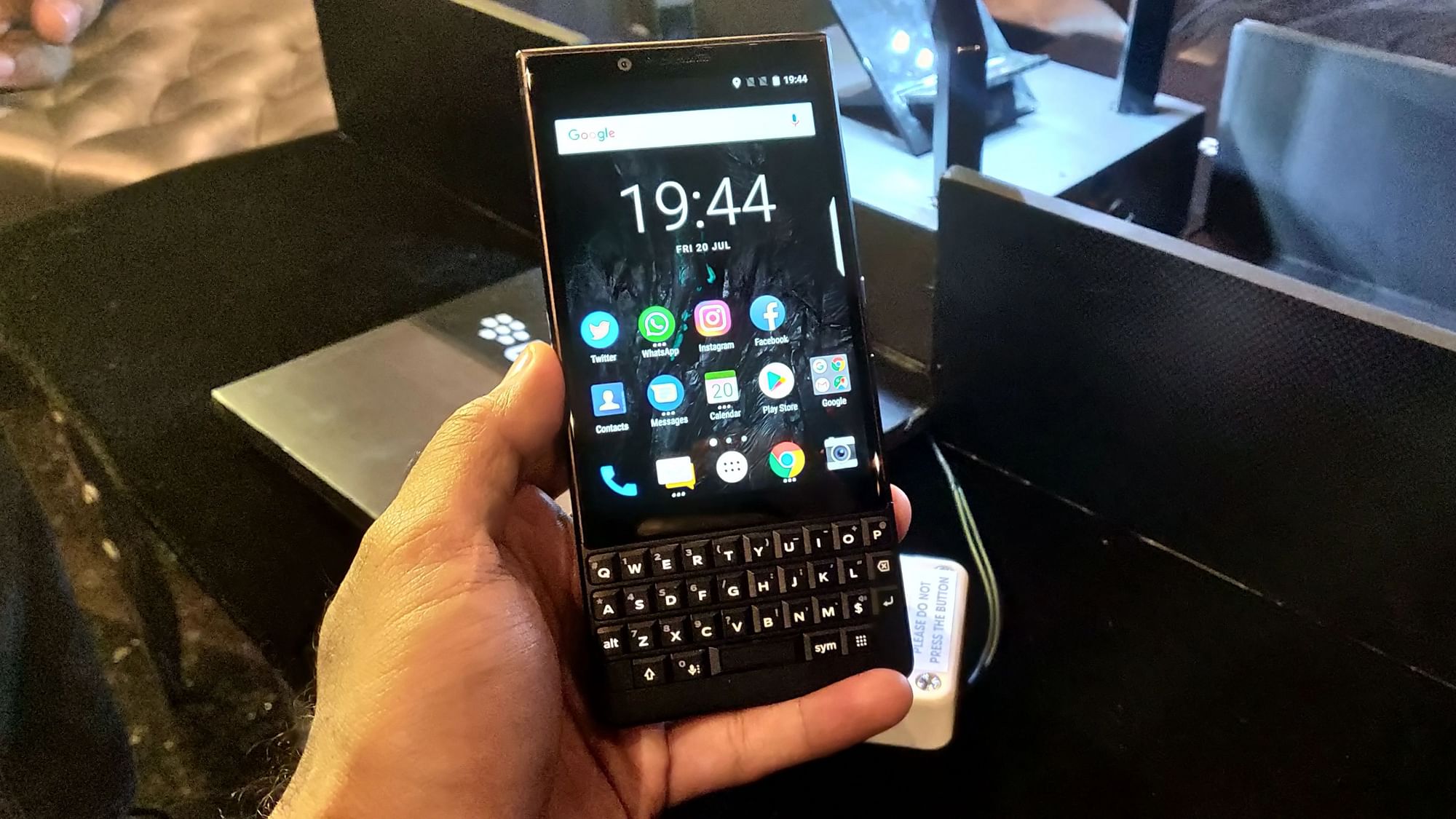 one mobile market blackberry