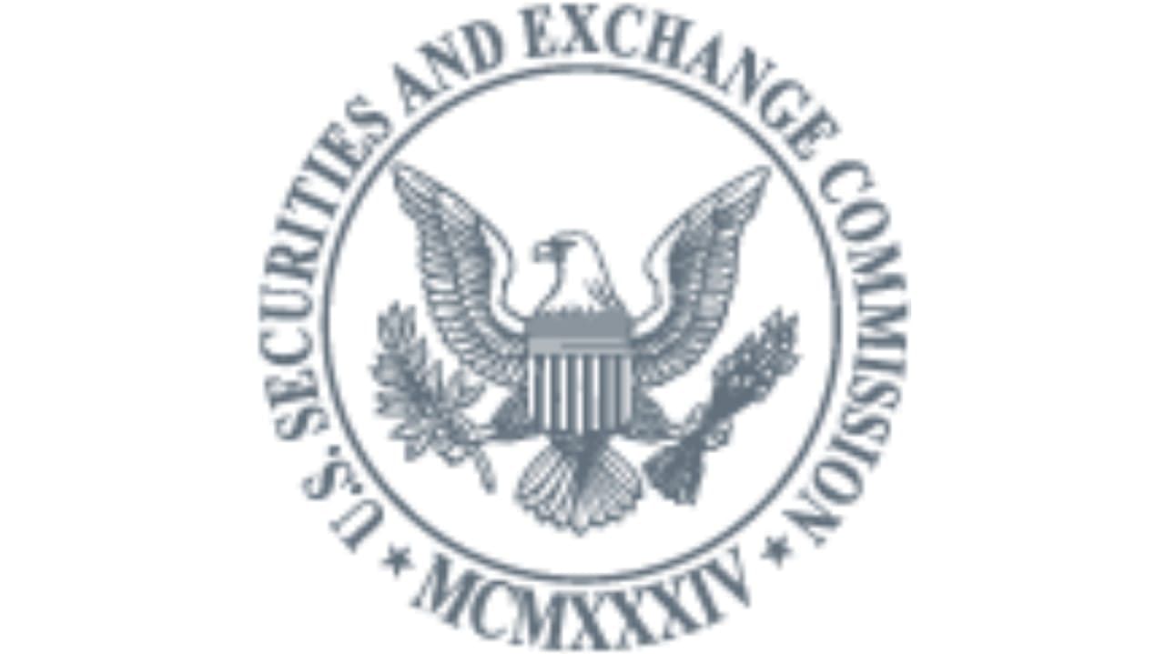 <div class="paragraphs"><p>The SEC has charged six persons for insider trading. The SEC was prompted of the deals using data analysis.&nbsp;</p></div>