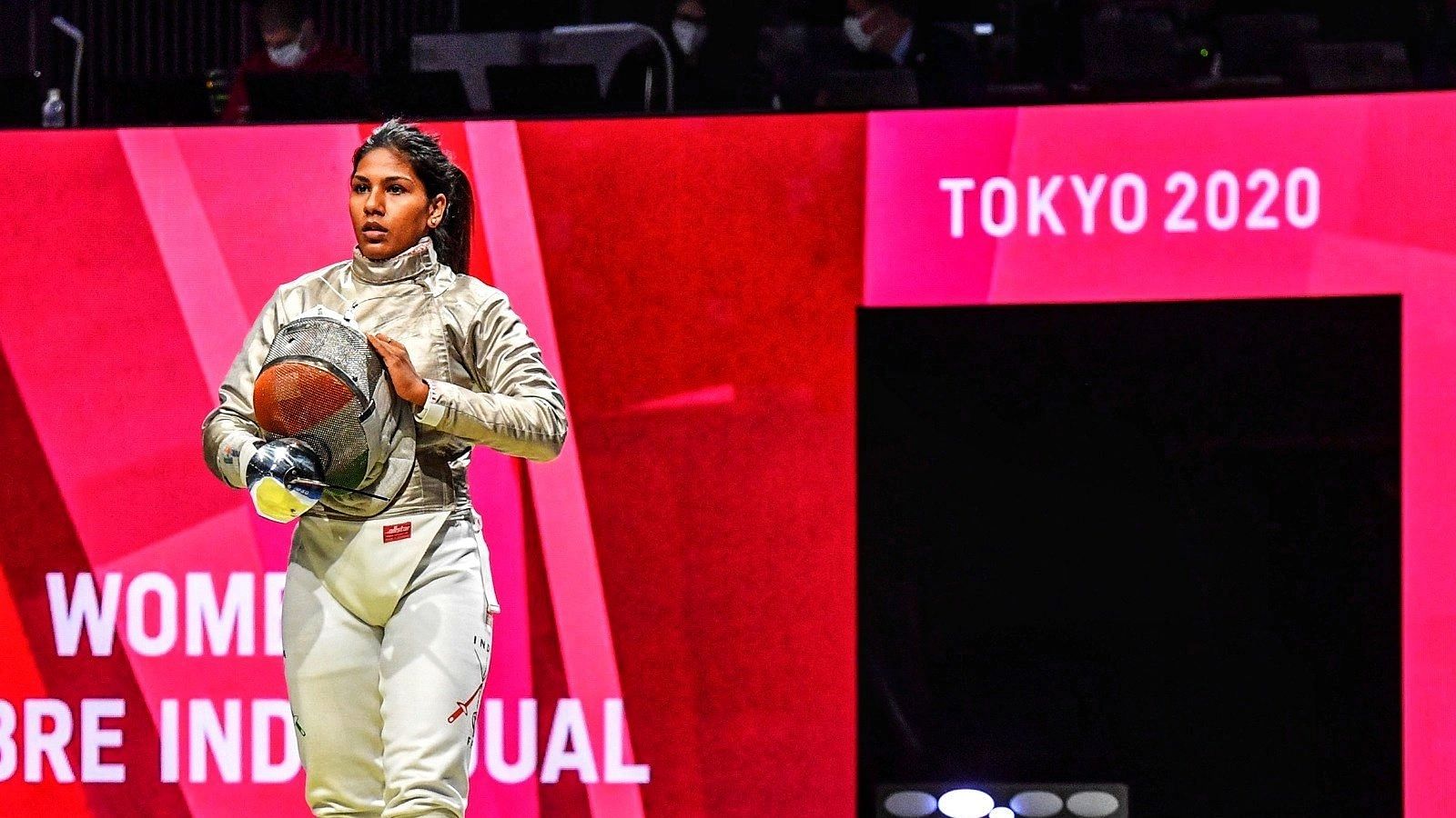 <div class="paragraphs"><p>Tokyo Olympics: Bhavani Devi apologizes after loosing fencing match, PM Modi reacts calling her "an inspiration"</p></div>