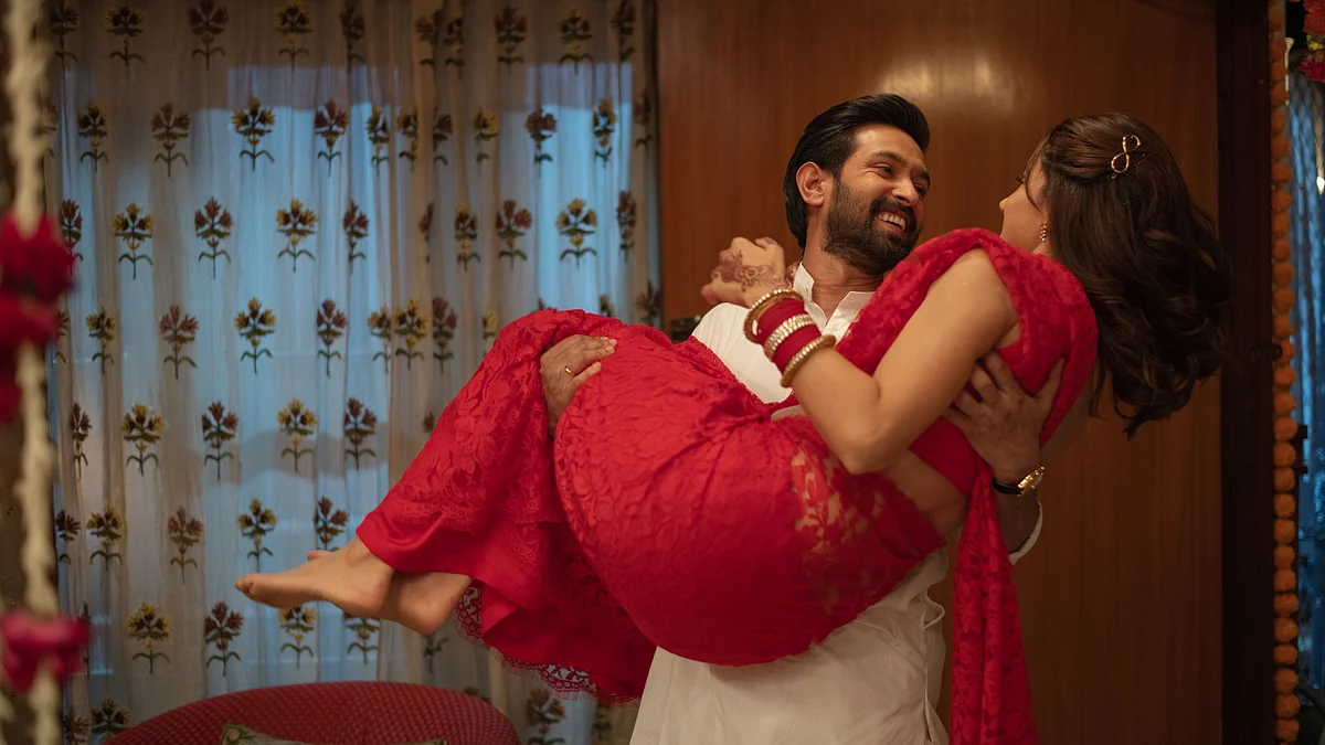 <div class="paragraphs"><p>Taapsee Pannu and Vikrant Massey in&nbsp;<em>Haseen Dillruba.</em></p></div>