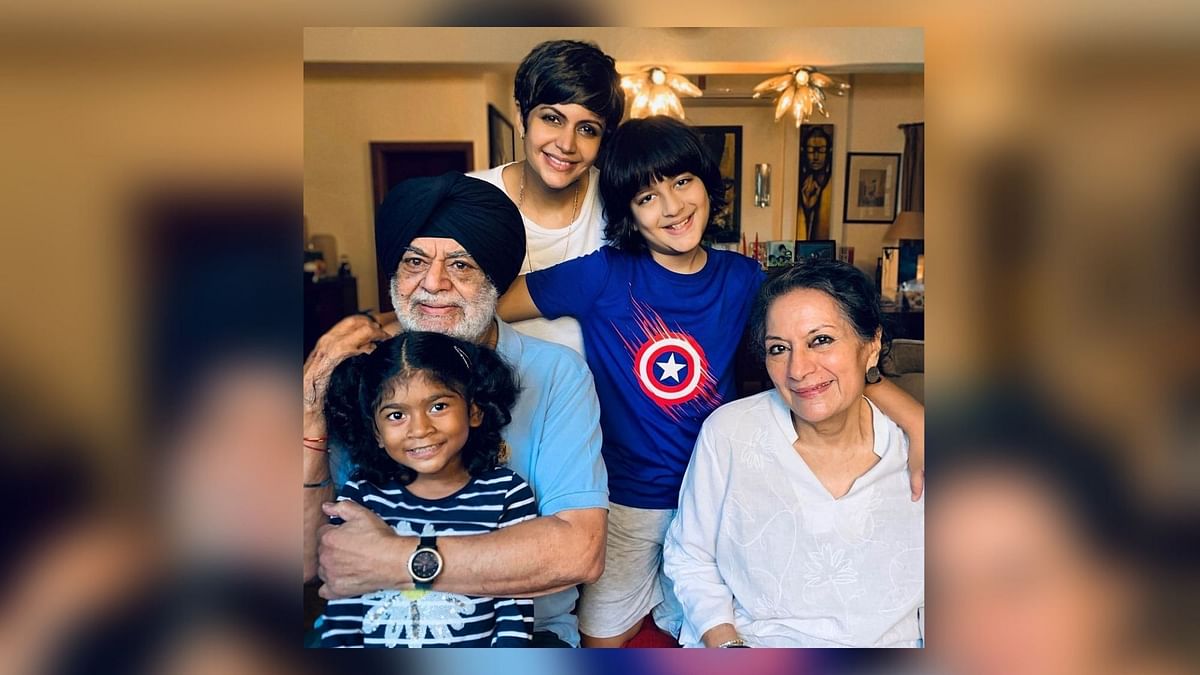 Grateful: Mandira Bedi Posts Pic With Parents & Kids Vir, Tara