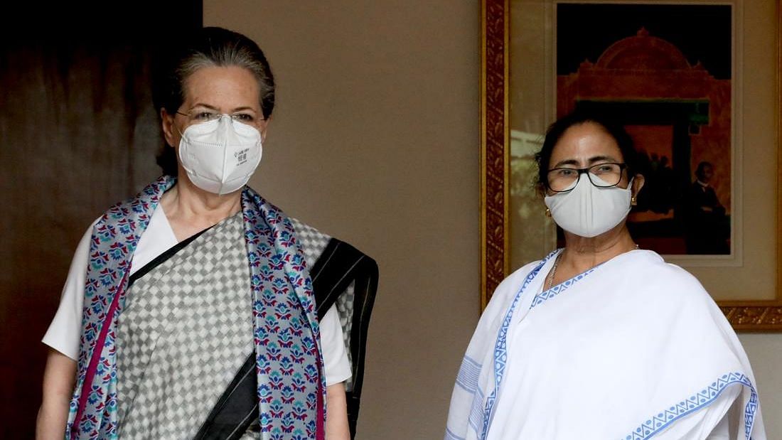 <div class="paragraphs"><p>Bengal Chief Minister Mamata Banerjee met Congress President Sonia Gandhi in August 2021.</p></div>