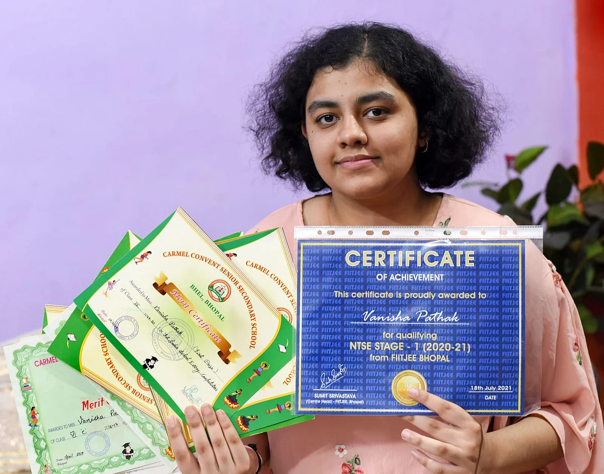 <div class="paragraphs"><p>Vanisha Pathak emerged as a topper in the class X CBSE exams, whose results were declared recently.</p></div>