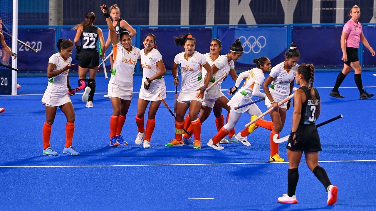 <div class="paragraphs"><p>Tokyo Olympics: Indian women's hockey team celebrates after scoring against Argentina</p></div>