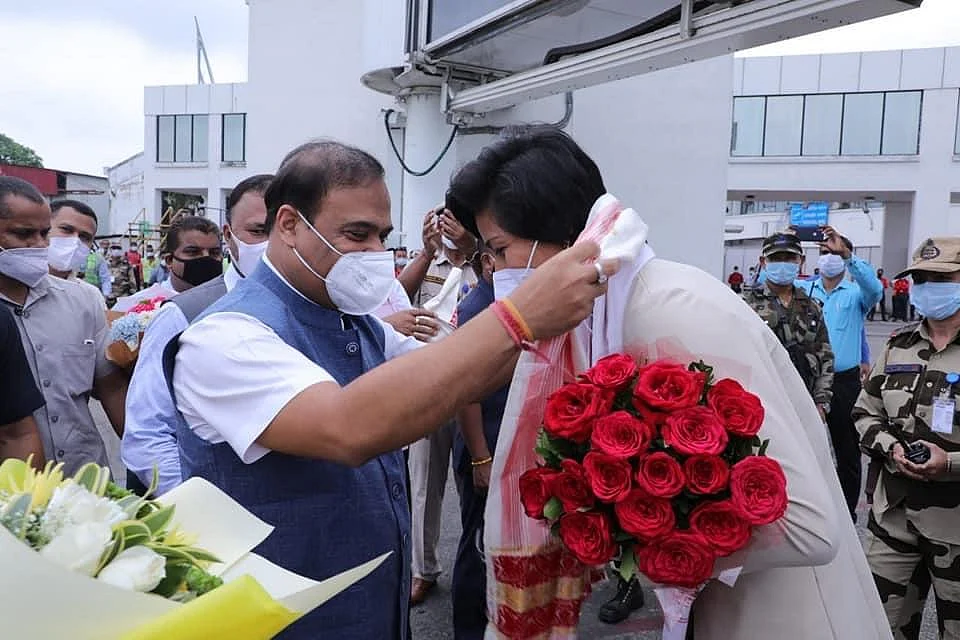 Photos: Friends And Family Celebrate the Return Of India's Olympic Stars
