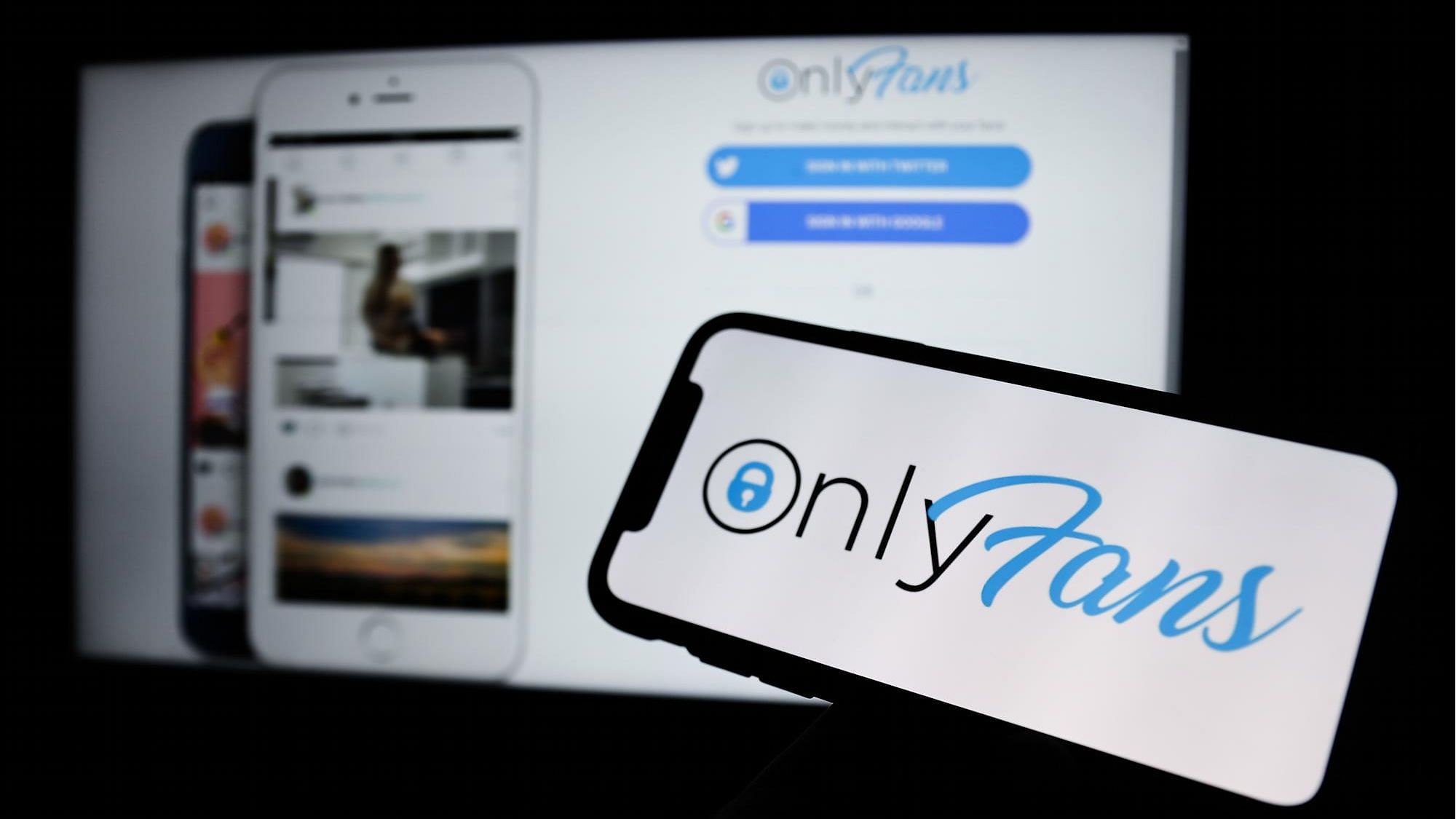 <div class="paragraphs"><p>What pushed OnlyFans to ban pornographic content? What are content creators saying?</p></div>