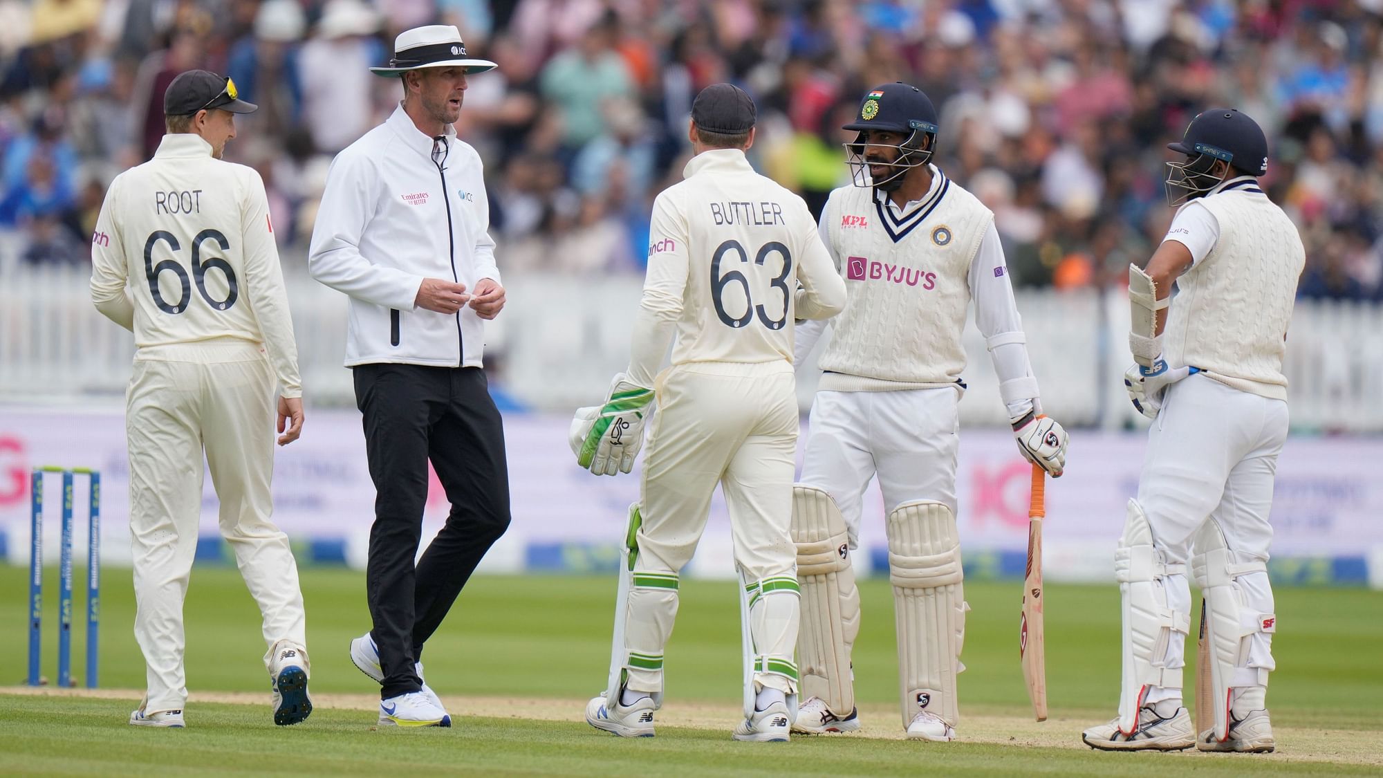 <div class="paragraphs"><p>Jasprit Bumrah was involved in a heated exchange with wicketkeeper Jos Buttler and bowler Mark Wood.&nbsp;</p></div>