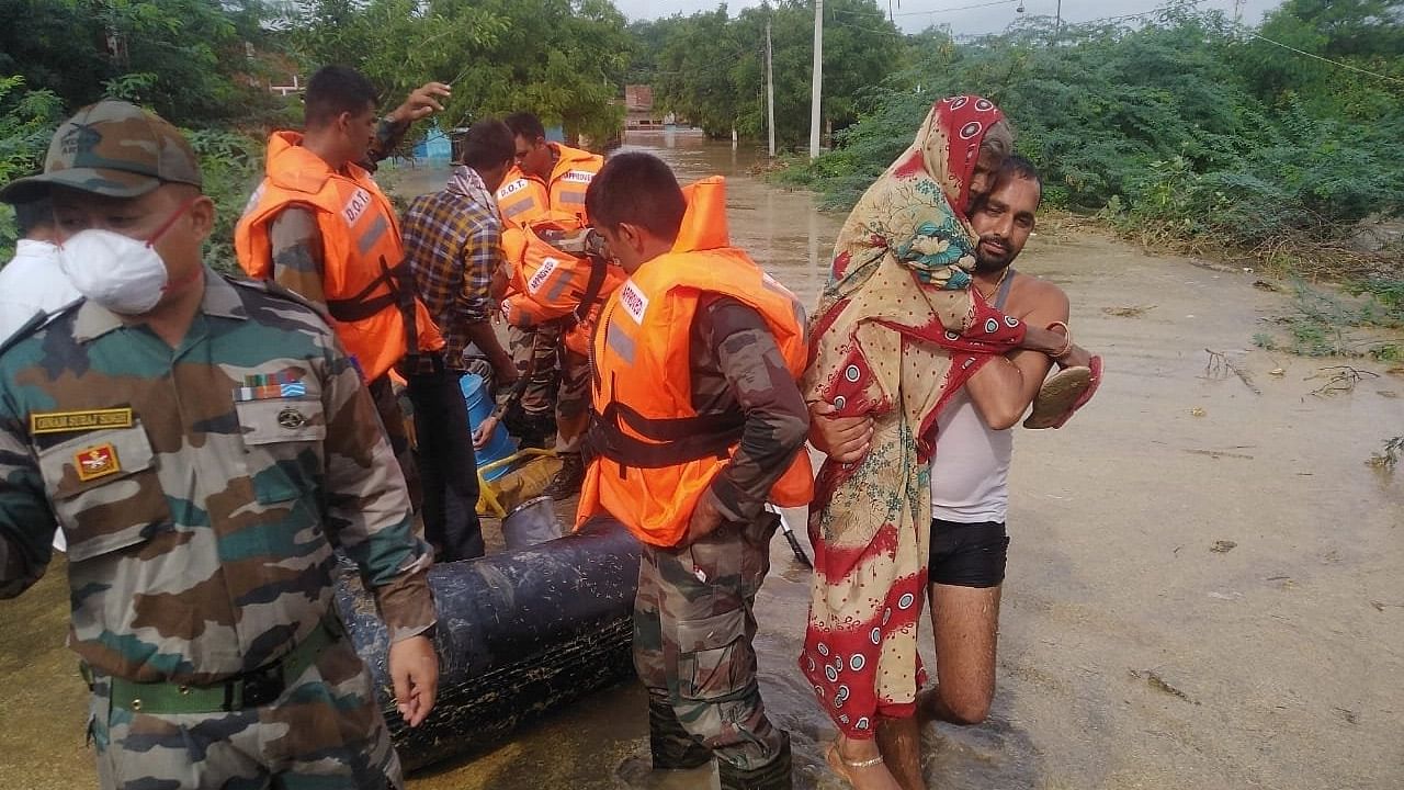 <div class="paragraphs"><p>The Indian Army, Air Force and NDRF teams have been deployed for rescue and relief operations in Madhya Pradesh.</p></div>