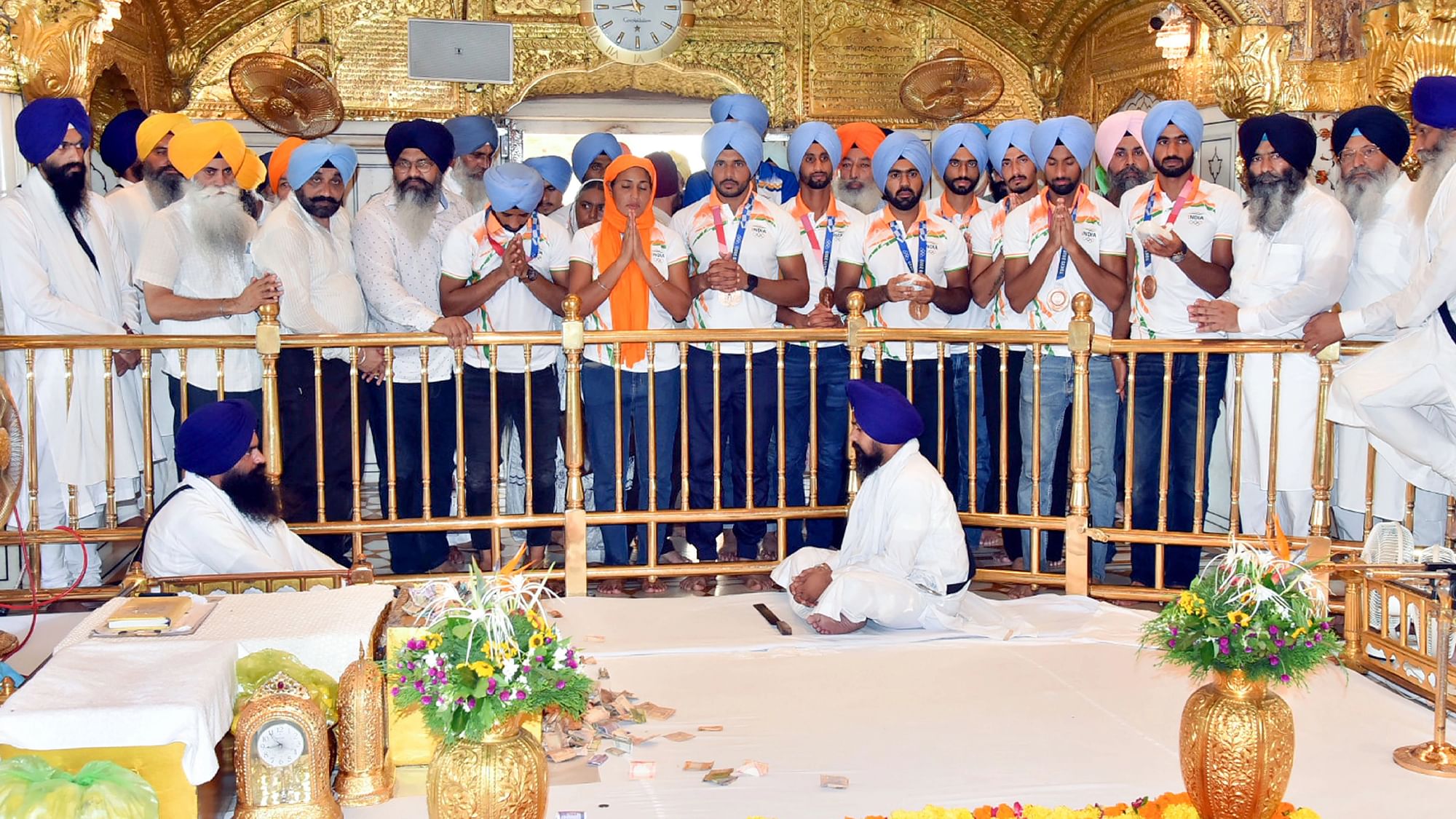 <div class="paragraphs"><p>Players of the Indian men's hockey team at the Golden Temple&nbsp;</p></div>